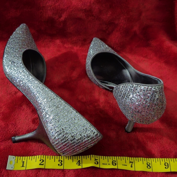 Nina Silver Sparkle Pointed-Toe Heels - Size 9M - Picture 3 of 6
